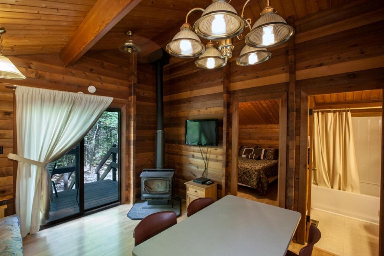 Willow Spring Lake Texoma Camping Resort Cabin 4 מראה חיצוני תמונה