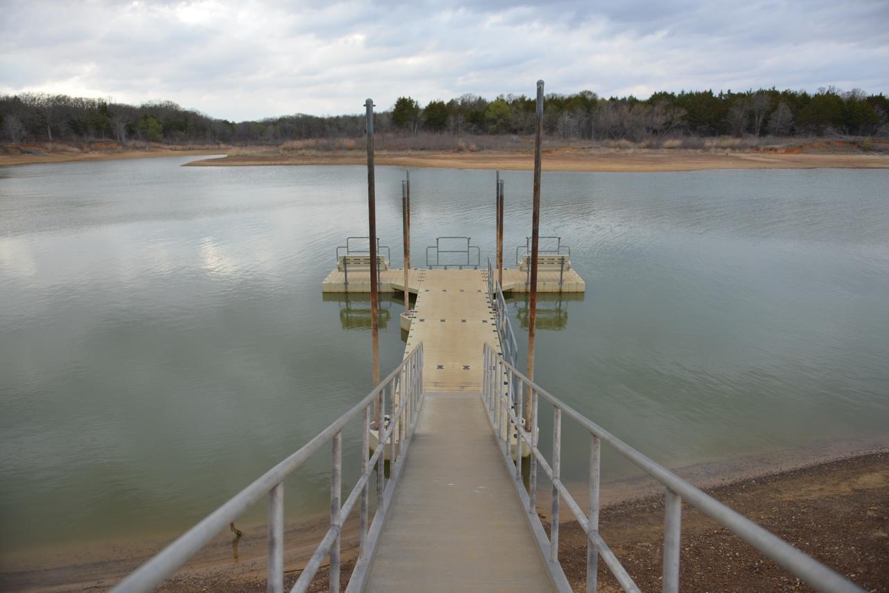Willow Spring Lake Texoma Camping Resort Cabin 4 מראה חיצוני תמונה