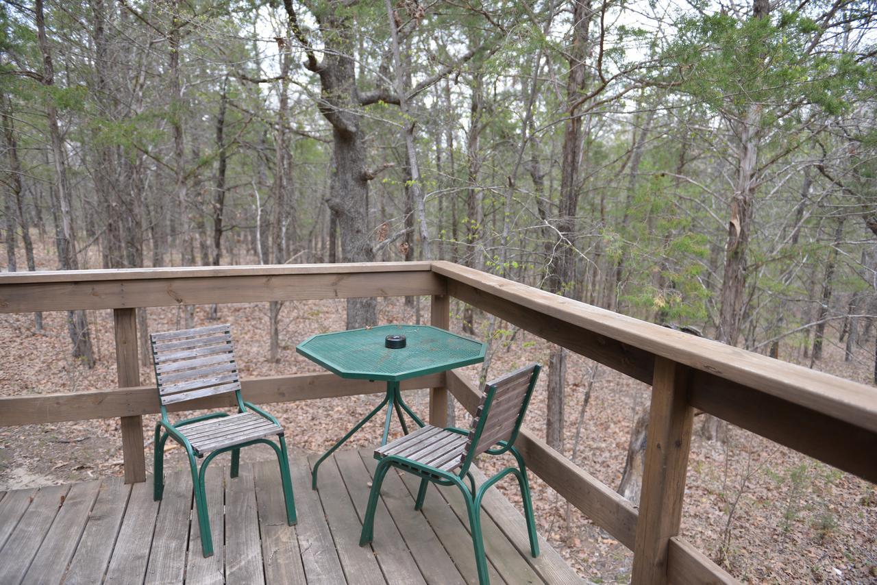 Willow Spring Lake Texoma Camping Resort Cabin 4 מראה חיצוני תמונה