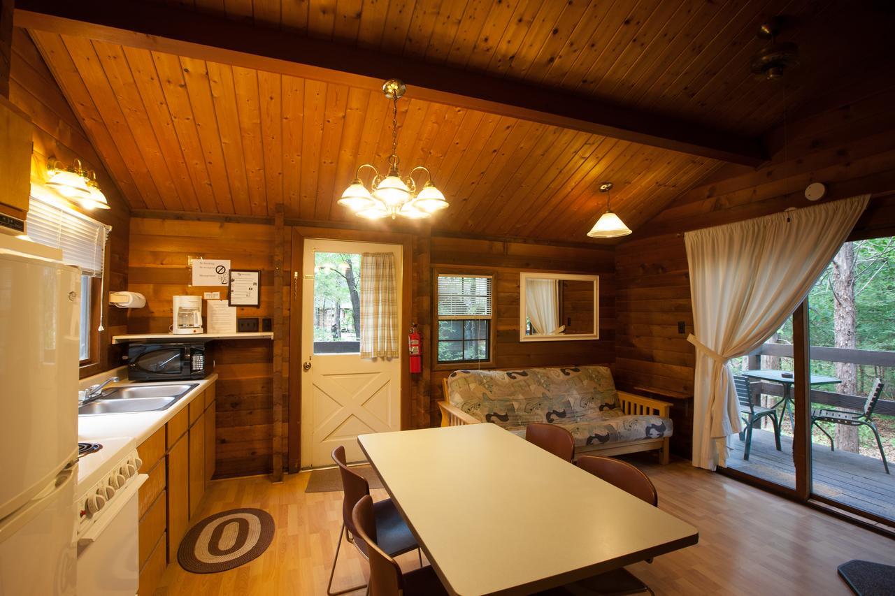 Willow Spring Lake Texoma Camping Resort Cabin 4 מראה חיצוני תמונה